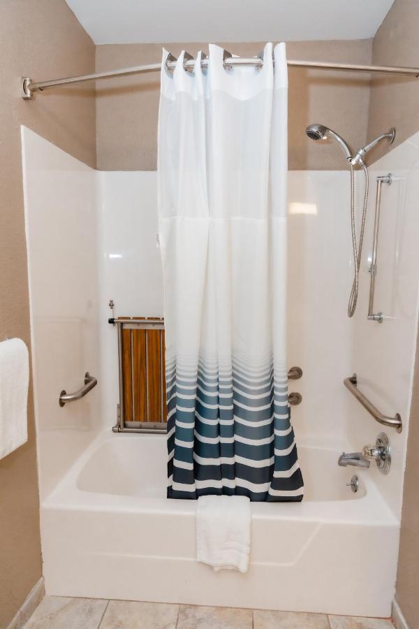 Carpenter Street Hotel Springfield Bagian luar foto